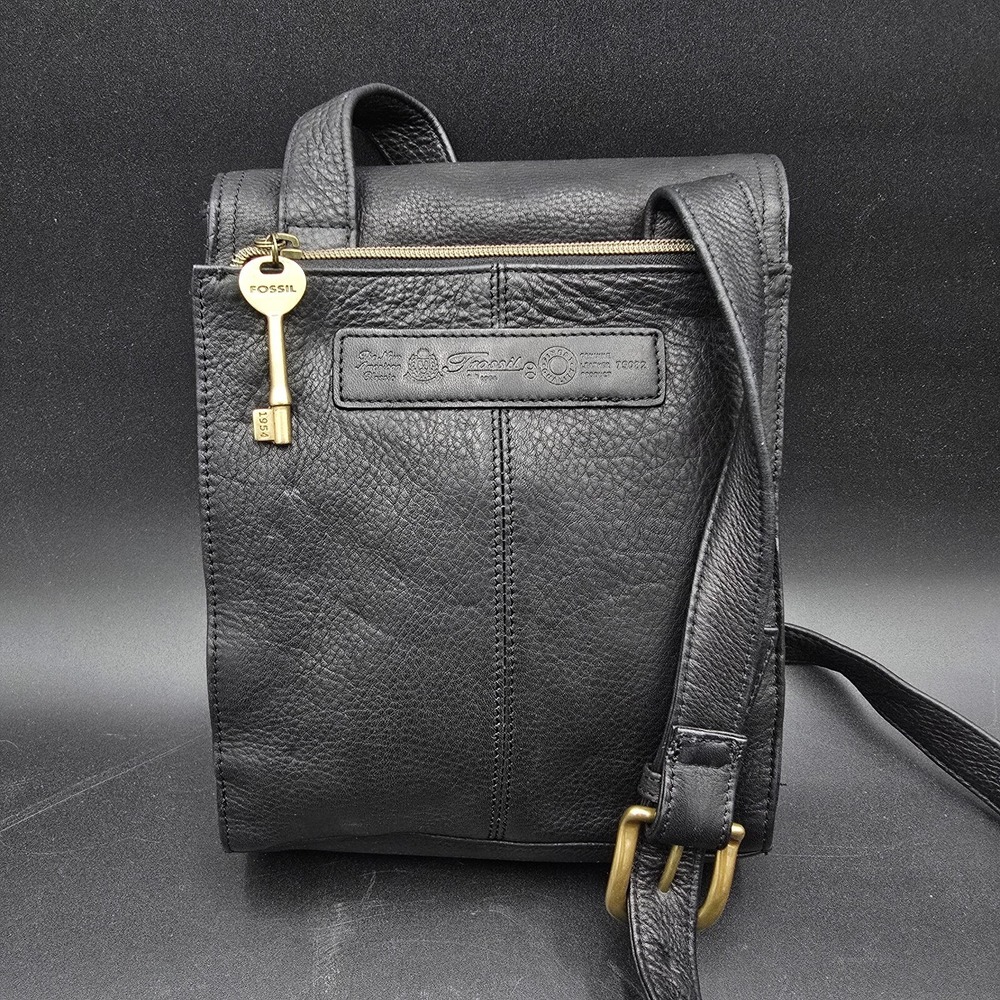 Vintage Fossil Crossbody Black Leather Bag Purse Divided with key Brass